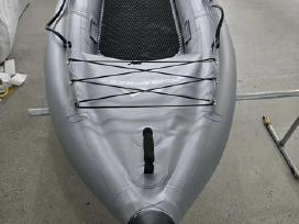 Pripučiama valtis kayak