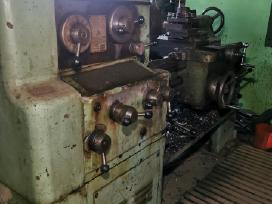 Metalo tekinimo staklės 1b61