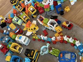 Daug Lego Duplo tvarkingų kaladelių