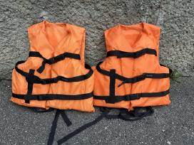 Dvi vaikiškos plaukimo liemenės (20-40 kg)