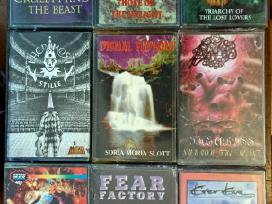 Black/industrial/gothic/doom Metal