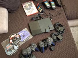 Parduodu veikiančia playstation2 konsole