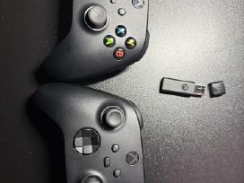 2 Xbox Pulteliai Carbon Black + Belaidis Adapteris