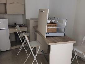 Puikios būklės virtuvės baldai ofisui, sodui