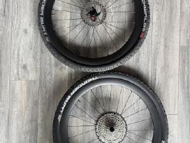 Platūs karboniniai gravel ratai 1335g 30mm vidinis