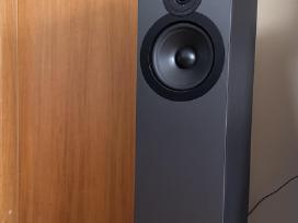 Q Acoustics namų kino garso sistema