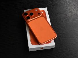 iPhone 17 pro oranžinis