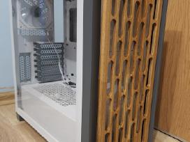 Corsair 4000d su aksesuarais ir custom front panel