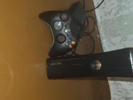 Xbox 360 slim 256gb (atrištas)