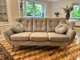 Parduodama visiškai nauja trivietė sofa