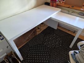 Rašomasis stalas Ikea Malm su ištraukiama dalimi