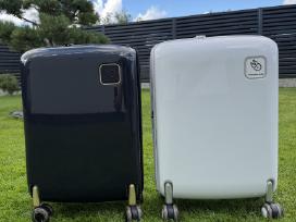 Nauji rankinio bagažo lagaminai Mandarina Duck
