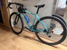 Bianchi Impulso Gravel – Carbon šakė Shimano GRX
