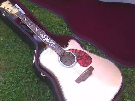 Vokiška gitara Msa "Country"