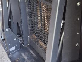 Auto vežimėlio keltuvas ir dangčio pakėlėjas