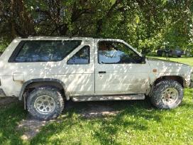 Žemė ūkio technika + Nissan Terrano