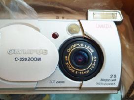 Olympus C-220 Zoom