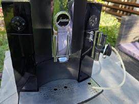 Jura C9