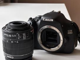 Canon EOS 600d fotoaparatas + 18-55 mm Ef-s