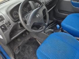 Automobilis Opel Agila