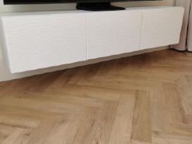 Pakaninama TV spintelė 180x42x38 su bangelėmis