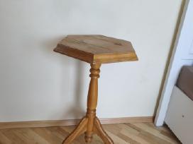Elegantiškas medinis staliukas / gėlių stovas