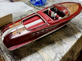 Riva Aquarama 68 cm valties modelis