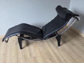 Le Corbusier Lc4 dizaino gultas-chaise longue