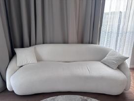 Balta Julep medžiaginė (boucl/teddy tipo sofa)