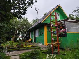 Parduodamas namas sodo sklype