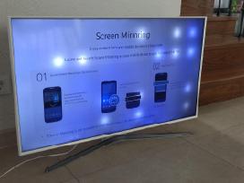 Televizorius Samsung Ue40j5512ak. Ekrano defektas.
