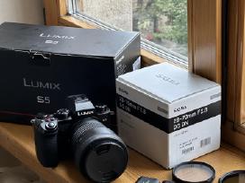 Panasonic Lumix S5 + Sigma 28–70mm f/2.8