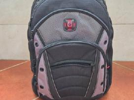 Parduodu nauja kuprine Wenger Synergy 16"