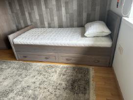 Parduodu lova gaminta individualiai is uosio
