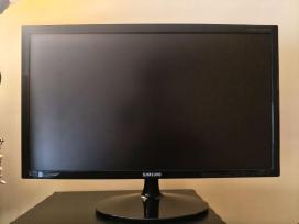 Parduodu Samsung LED monitorių, pilnai veikiantis.