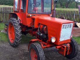 Parduodu traktoriu t 25 ir padargus