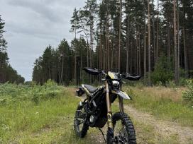 Surron ultra bee 2025m.