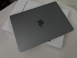Apple MacBook Air 13 M3 2024