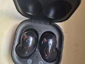 Samsung earbuds ausines