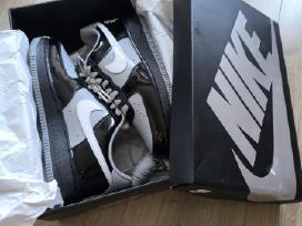 Nauji Nike Air force