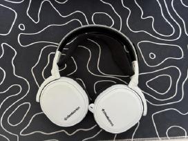 Steelseries Arctis 7+ Belaidės