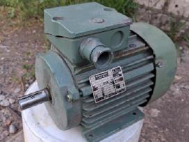 Trifazis variklis 0.5kw. 1380 apsukos.