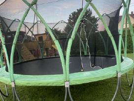Parduodamas batutas su apsauginiu tinklu