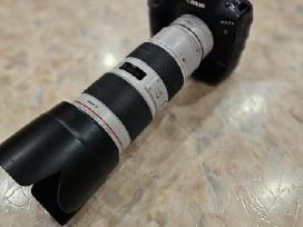 Canon EOS-1D X Mark III su linze 70-200mm 1:2.8