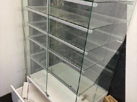 Prekybinė stiklinė lentyna su apšvietimu