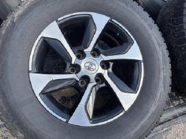 Toyota Hilux ratlankiai