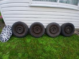 Skardiniai ratlankiai su padangomis