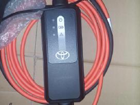 Toyota originalus įkroviklis