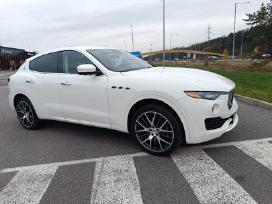 Keisčiau automobilį Maserati Levante į sklypą