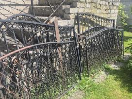 Vartai, varteliai ir tvora (kalviški)